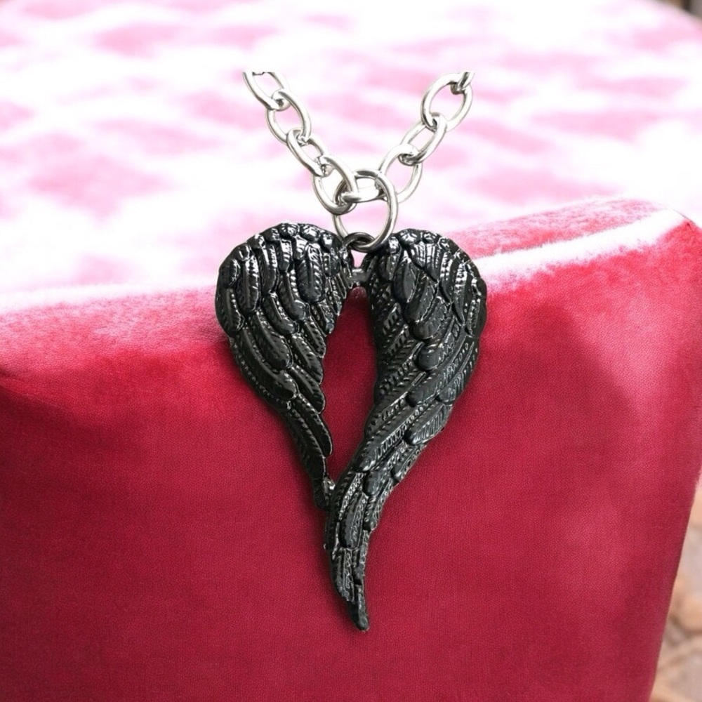 🆕 3D Angel Wings Pendant Necklace Stainless Steel